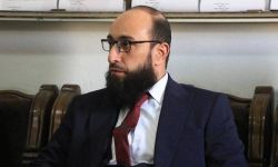 هل اشترك وزير العدل السوري الحالي في إعدام امرأتين في ريف إدلب؟